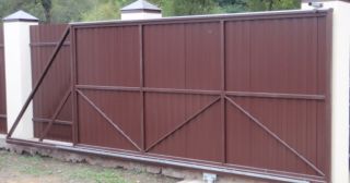 Купить откатные ворота из профнастила Чернушка, цена от 1802 руб.
